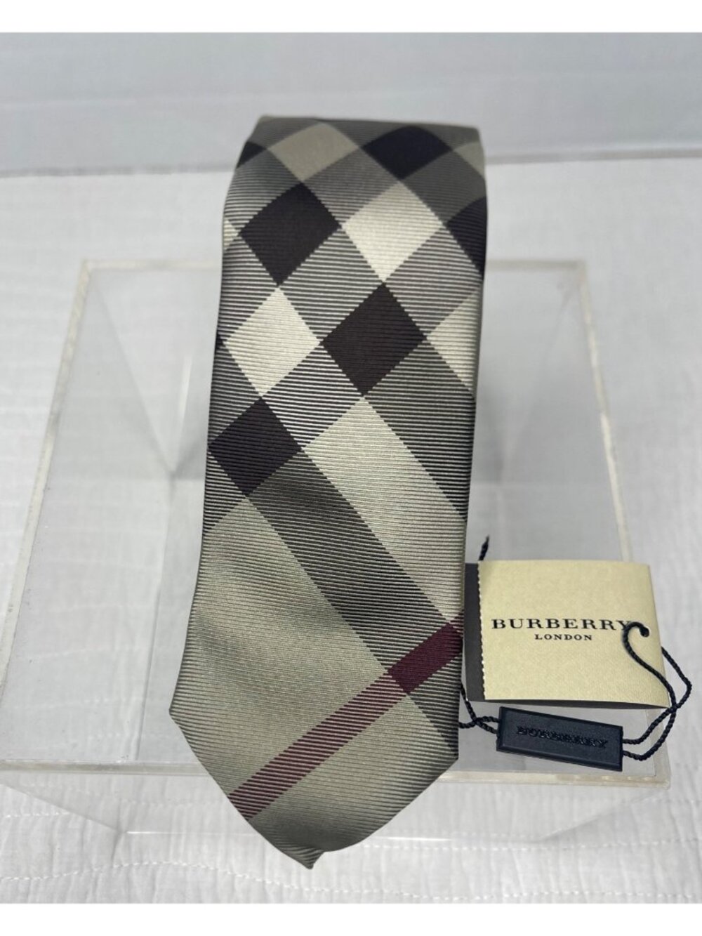 NEW Burberry London Mens Classic Silk Checkered Tie Brown Burgundy Accent Italy